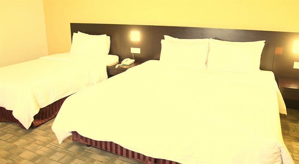 Oyo 89693 Perkasa Hotel Keningau Near Hospital Keningau Extérieur photo