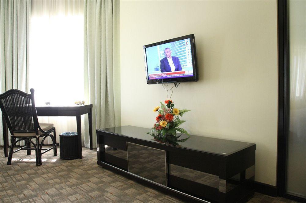 Oyo 89693 Perkasa Hotel Keningau Near Hospital Keningau Extérieur photo