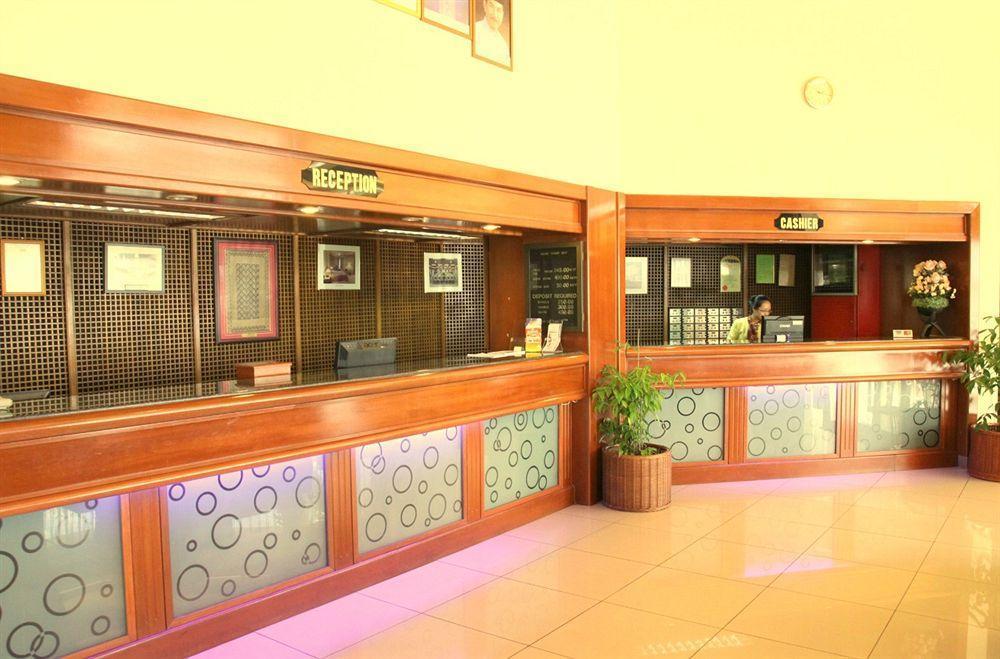 Oyo 89693 Perkasa Hotel Keningau Near Hospital Keningau Extérieur photo