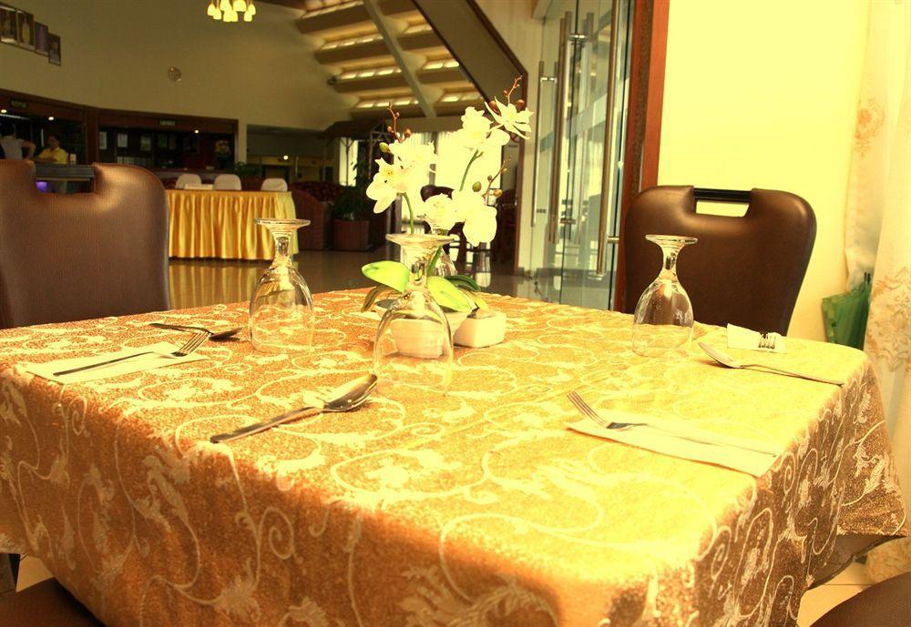Oyo 89693 Perkasa Hotel Keningau Near Hospital Keningau Extérieur photo