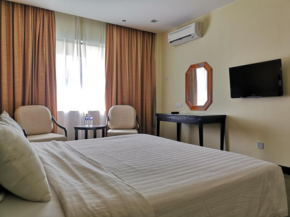 Oyo 89693 Perkasa Hotel Keningau Near Hospital Keningau Extérieur photo