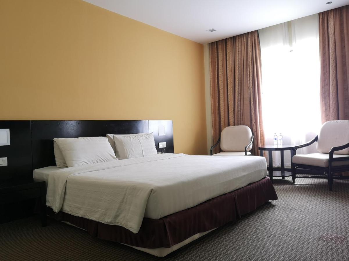 Oyo 89693 Perkasa Hotel Keningau Near Hospital Keningau Extérieur photo